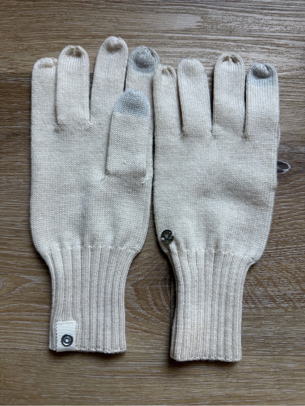 Lululemon Gloves
